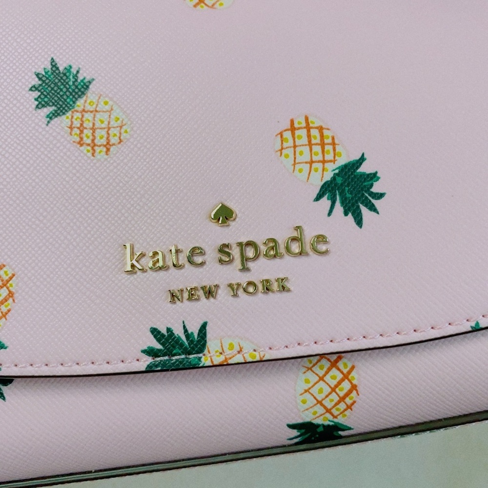 Kate Spade Staci pineapple crossbody - Picture 2 of 13